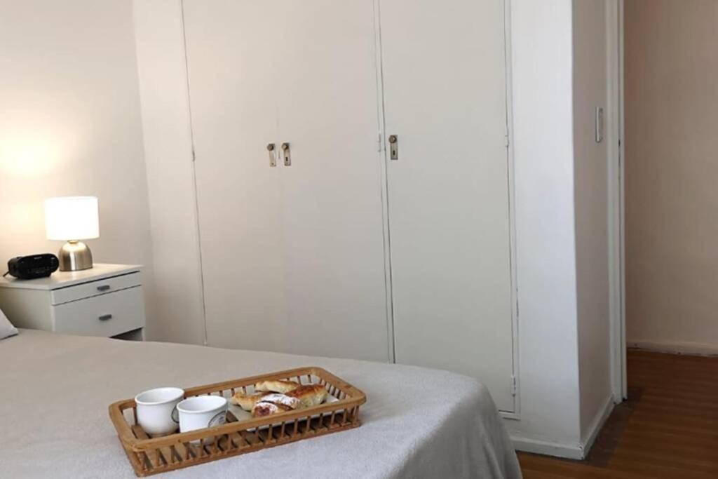 2 Ambientes En Almagro En Av Corrientes Para 2 Personas Lejlighed Buenos Aires Eksteriør billede