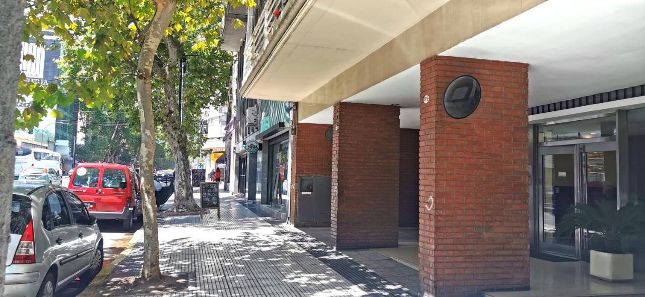 2 Ambientes En Almagro En Av Corrientes Para 2 Personas Lejlighed Buenos Aires Eksteriør billede